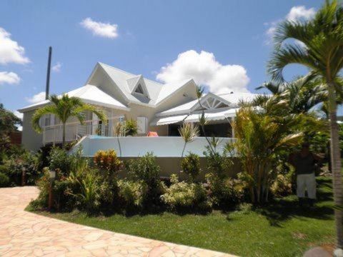 Dpt Guadeloupe (971), à vendre maison P7 - Terrain de 843,00 m²