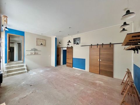 Dpt Saône et Loire (71), à vendre MONTCENIS appartement T6 de 115 m²