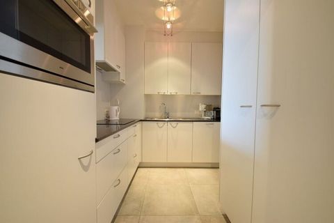 ZEEDIJK: Beautiful and spacious apartment with sea view. Terrace with sea view at the front and sun terrace with a view of the residential area at the back. Completely new kitchen and bathroom! Private parking space in the underground garage. 2 bedro...