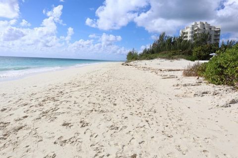 Great Investment Opportunity! Great Location with Short Term Rental Possibilities.. This sunny, 2-bedroom 1 1-bath, well-kept beachfront condo is an investor's dream. A stone's throw from Lucayan Beach and a 10-minute walk to Port Lucaya Marketplace....