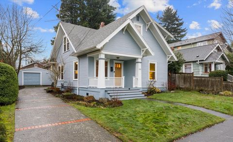 Discover charm and comfort in this inviting 3-bedroom (+den) home, boasting exquisite craftsman-style architecture. Meticulously updated over the years, the residence features a spacious kitchen, perfect for culinary enthusiasts. New windows and mech...