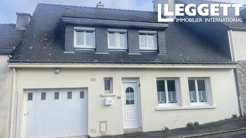 A26269CCU56 - Situated in a small, very pretty village close to the medieval town of josselin and 45 minutes from VANNES and 20 minutes from PLOERMEL. Perfect lock up and leave or first purchase or an investment for a rental property. In excellent co...