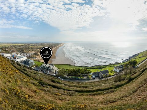 This duplex apartment for sale is situated in a prime location at Saunton Sands in North Devon, offering breath-taking ocean views. The property features two bedrooms on the lower ground floor one of which is ensuite, providing both comfort and conve...