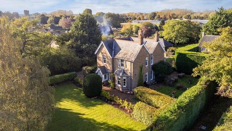 Discover an exquisite Edwardian family residence nestled in the picturesque village of Willington, Bedfordshire. This remarkable property seamlessly combines timeless charm with modern comforts. It offers five spacious bedrooms, including a luxurious...