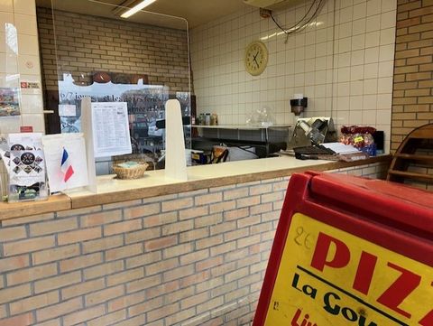 Located in AUBERCHICOURT in supermarket area, independent business production and sale of pizzas to take away or deliver. Nice clientele, lots of traffic, national road parking supermarket. Monthly rent including VAT: € 560.00. Turnover excluding tax...