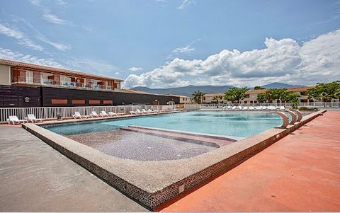 For sale 66700 ARGELES/MER - Seasonal rentals and second home. Air-conditioned 3-room apartment of 48 m2 with terrace and parking in a tourist residence. Sleeps 8 - Floor 2/2 Heated swimming pool, Sauna, Jacuzzi, Gym, Boulodrome, Children's club, Res...