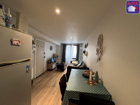 OPPORTUNITY REVENUE BUILDING 3 Apartments near the city center of Pamiers. Consists of 3 apartments of type 2 on 3 levels. Currently the 3 dwellings are rented. Monthly rental income 980 euros HC. TF 1466 euros. Agency fees including tax payable by t...