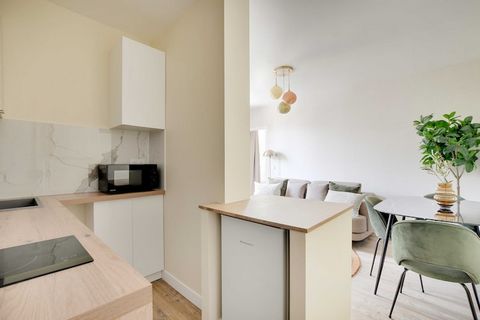 Checkmyguest bietet Ihnen dieses charmante, helle und komfortable Apartment mit 30 m²! Genießen Sie die Ruhe von Ivry-sur-Seine und die Nähe zum Zentrum von Paris! Die Lage ermöglicht es Ihnen, sich dank zahlreicher öffentlicher Verkehrsmittel schnel...