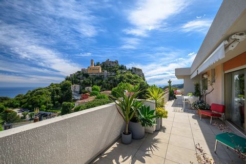 Penthouse, sole on the floor located in Eze village, opening onto its exceptional and immense terrace of over 200 m2 nicely decorated with plants and trees, benefiting from a panoramic 360 degree view of the hills, the sea, and the medieval village. ...