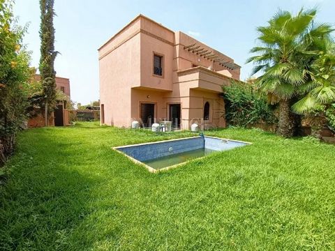 Le Meurice Immobilier presenta esta encantadora villa a escala humana en el camino de Ouarzazate, en el corazón de una refinada residencia. Detalles de las villas: Terreno: 365 m² Superficie útil : 280 m² Construcción: 2 niveles En la planta baja: Am...