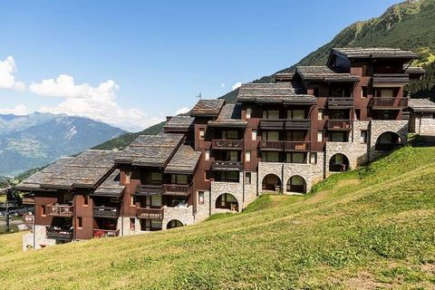 Gelegen op de hoogten van Valmorel, zijn de grote chalets in typisch Savoyaardse stijl, 4 tot 5 verdiepingen (geen lift), verdeeld in de vorm van een gehucht in de wijk Crève Cœur. Gelegen boven het centrum van Valmorel en de winkelstraat, heeft u to...