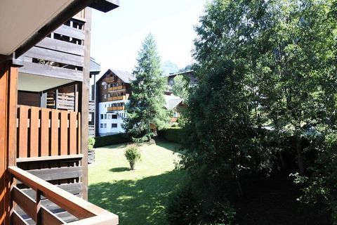 MORZINE – Mitte T2-Wohnung im 2. Stock der Résidence LA CORNICHE, 500 m vom Dorfzentrum und den Pisten entfernt. Shuttle-Haltestelle in der Nähe Mit einer Fläche von 35m² + Balkon bietet es Platz für 4 Personen. ANORDNUNG: - Voll ausgestattete offene...