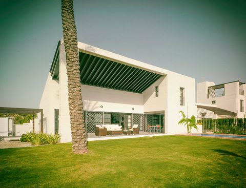 La Peraleja Golf , villa Taranta 9.1, a detached villa in front of the 8th hole green and fairway. The villa has two floors and three to four bedrooms (1-2 downstairs and two upstairs), two to three bathrooms, an open-plan or independent kitchen, and...