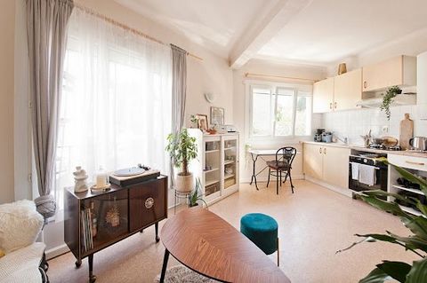 Loire Atlantique - 44000 NANTES - T2 de 39 m² - PROCE - Pour investisseur ou résidence principale. Quartier résidentiel et cossu ''Parc de Procé'', proche du Centre, 5 minutes du périphérique. Dans une rue calme et emplacement privilégié, je vous pro...