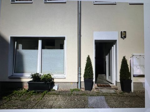 Das Apartment befindet sich in idealer Lage zwischen Zentrum und Universität im beliebten Stadtteil 