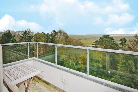 Profitez de la vue magnifique sur la mer du Nord depuis le balcon de votre petit appartement de vacances confortable, joliment meublé et très bien entretenu. Vous vivez dans la station balnéaire populaire de St. Peter-Ording dans le district de Bad, ...