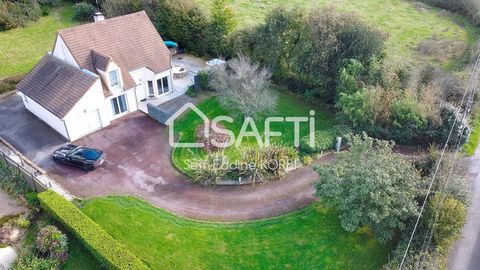 Located in Bricquebec-en-Cotentin, more precisely in Quettetot (50260), this charming house benefits from a peaceful setting in the countryside, offering calm and serenity to its residents. With a generous land area of ??2347 m², the property is deco...