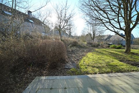 Este estudio bien cuidado, situado en la planta baja de un encantador parque de vacaciones cerca de Durbuy, ofrece una escapada acogedora y cómoda. El apartamento está a solo 3 km del centro de Durbuy, una pintoresca ciudad conocida por ser una de la...