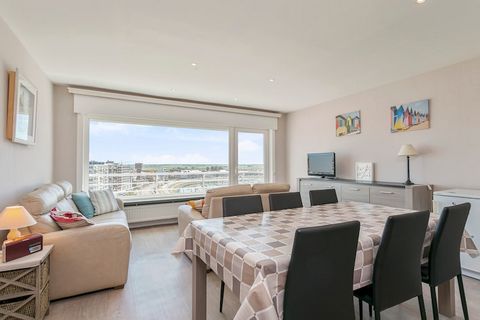 Diese gemütliche Wohnung im 9. Stock am Yachthafen bietet vom hellen Wohnzimmer mit halboffener Küche aus einen atemberaubenden Blick auf das Zentrum von Blankenberge, Uitkerke und Brügge. Diese Wohnung befindet sich in erstklassiger Lage und bietet ...