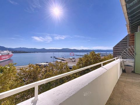 Hyper centre Ajaccio Vue mer