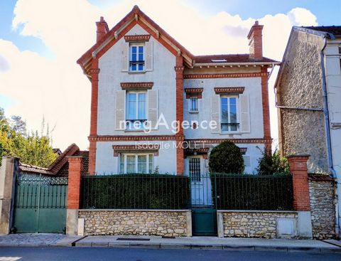 Maison Bourgeoise bien entretenue