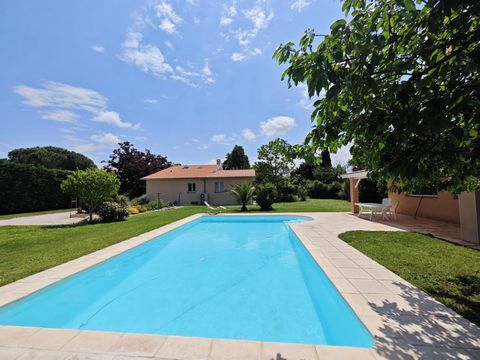 Maison avec dépendance et piscine
