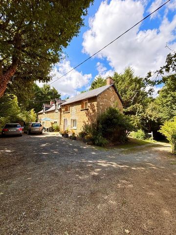 Belle longère en pierre et terre- terrain 6600 m 2- dépendance- hameau au calme- 20 mns de Rennes.