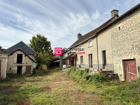 Marion Plantinet vous propose ce corps de ferme à rénover - 7km de L'Ile Bouchard - dépendances - Terrain de 865m² - Prix : 108 000 euros Beau potentiel ! A 7km de L'Ile Bouchard et 13km de Richelieu ! Joli corps de ferme de village à rénover , il co...