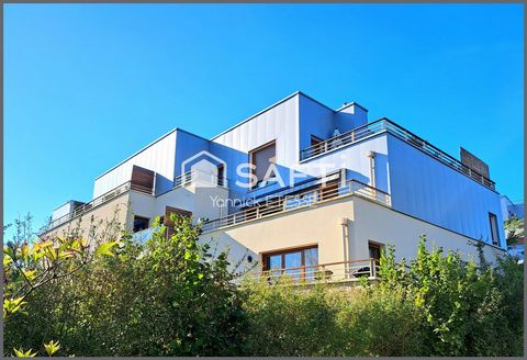 Appartement de 2017 avec grande terrasse et 3 parkings (boxables) en sous-sol.