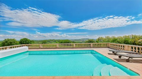 Villa d'Exception de 6 Chambres sur 5 822 m² de Terrain avec Vue à Plus de 30 km et Séjour 360°