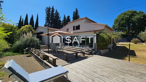 A deux pas du centre de Villecroze, 6 pièces, 175m2