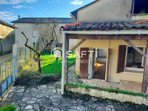 Maison située au calme, en pleine campagne, à seulement 6 minutes de tous commerces.