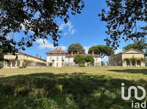 iad France - Camille Bedouret vous propose: Ne manquez pas cette occasion rare d'acquérir une propriété avec une demeure en pierre, une maison landaise et une annexe habitable, nichée au cOEur d'un parc privé de plus de 6 hectares. Cette propriété n'...