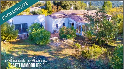 Villa plain-pied de 120 m2 + dépendance de type T2 de 26 m2 - garage - terrain plat et arboré de 2000 m2 - assainnissement individuel aux normes - calme et sans vis-à-vis