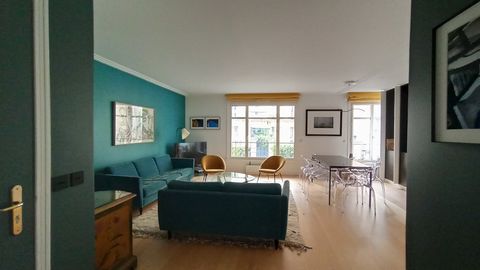 The apartment in Paris has 1 bedrooms and has capacity for 2 people. The apartment is tastefully-furnished, is fully-equiped, and is 60 m². The property is located 300 m from Ligne 8 et 13 - Alma et Invalides metro station, 25 km from Roissy Charles ...