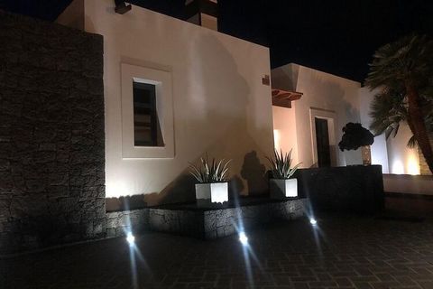 With a modern design and excellent interior, this premium villa in Playa Blanca is perfect for a relaxing holiday. It accommodates a large family and is located on the beautiful island of Lanzarote. The villa is near the famous Marina Rubicon, elegan...