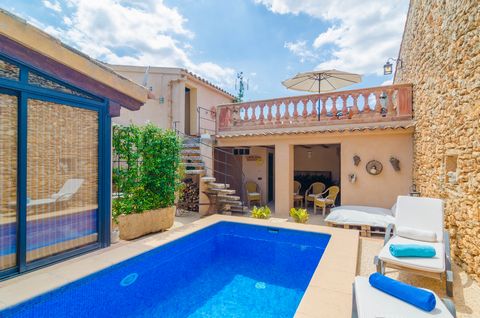 Disconnect from the everyday life in this rustic house for 4 people in Llubí, with a private pool. You will be able to cool down and relax at the fantastic private chlorine pool which is 7 x 3 meters and has a depth that goes from 1.2 to 2 meters. Yo...