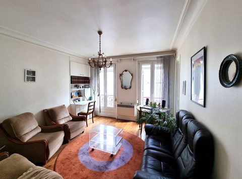 Dpt Paris (75), à vendre PARIS 11EME ARRONDISSEMENT appartement T4 de 85 m²