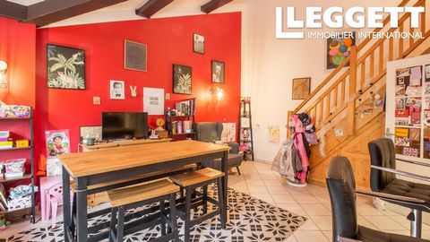 A25693LDS73 - Beautiful apartment with 74 m² of living space and 109 m² of floor space, ideally located in a quiet area of the town of Aigueblanche. The apartment is part of a small residence and comprises 2 bedrooms, a bathroom, a WC, a laundry area...