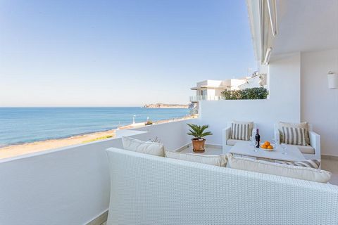 Beautiful and comfortable apartment with communal pool in Javea, Costa Blanca, Spain for 4 persons. The apartment is situated in a residential beach area, at 25 m from Playa Cala Blanca, Javea beach and at 0,025 km from Mediterraneo, Javea. The apart...