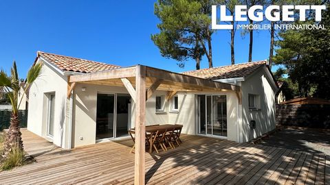 A26023PR33 - Superb new and very bright house (built in 2022) on one level and accessible for a person with reduced mobility. 1.5 km from the ocean and close to the center of Verdon. It is composed of a 42 m² living room with equipped open plan kitch...