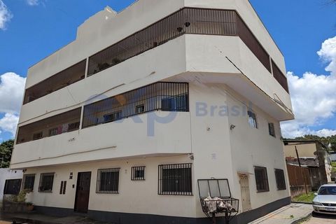 Investors, are you looking for profitable opportunities? Get to know our multifamily residential located at Quadra 06 do Varjão, in Brasília-DF. With 3 floors, 9 apartments and earnings R $ 12,000.00 a.m. Corner Land with 2 tested free, which favors ...