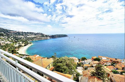 Located at the gates of Monaco, in a luxury residence with a collective garden with sea view and close to Cabbé beach, this delightful 3-room apartment of 81.92 sqm Carrez Law will seduce you with its brightness and the ideal distribution of its part...