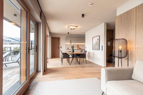 This luxury apartment is located in the centrally located, small-scale residence Chalet 149 in the lively ski village of Westendorf. The cosy village centre is only 600m away, and the valley station of the Alpenrosenbahn is easy to reach on foot (400...