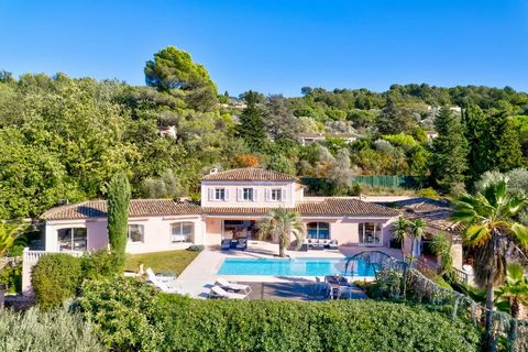 This beautiful neo-Provencal villa with a total surface area of 325 sqm, is comfortably set on 7,200 sqm of land with an open view on the hills. The house is composed of a spacious living room, a fully-equipped kitchen, 4 en suite bedrooms and a spor...