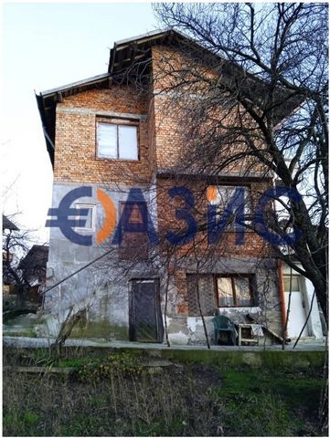 ID 32250622 For sale is offered: A three-storey residential house inYasnaya Polyana, total.Primorsko, the region.Burgas . Cost: 49,000 euros. Locality: Yasnaya Polyana village , total.Primorsko Rooms: 7 Total area of the house: 155 sq.m . Land area: ...
