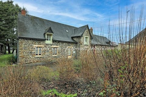 In a privileged and peaceful setting, in the town of La Chapelle Erbrée and only 10 minutes from Vitré. Come and discover this charming farmhouse and its outbuildings. The house is composed of a living room with open fireplace, an independent fitted ...
