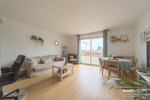 Immo-pop, the fixed price real estate agency offers a Type 3 apartment of 69m2 located in Chennevières-sur-Marne, close to shops, schools and transport (Bus line 8, 81, 308 2min walk). Located on the 3rd and last floor with elevator, it consists of a...