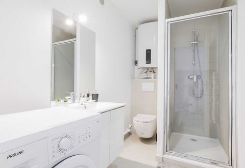 Checkmyguest biedt u een gezellig en comfortabel studio-appartement van 24 m² in het charmante stadje Puteaux, in de regio Parijs. Geniet van een uitzonderlijke woonomgeving dicht bij het Bois de Boulogne, ideaal om te ontspannen in de natuur. Perfec...