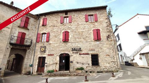 Immeuble de caractère datant du 12e siècle niché dans les remparts de la commune de Ceilhes-et-Rocozels. Situé à la porte d'entrée du parc Naturel du haut Languedoc, proche des lacs, à 25 minutes de l'autoroute A 75, à 1 h de Montpellier et de Millau...